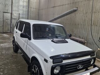 2016 Lada (ВАЗ) 2131 (4x4) I, белый, 460000 рублей, вид 3