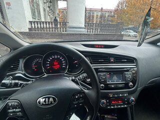 2015 Kia Ceed II Рестайлинг, коричневый, 1150000 рублей, вид 4