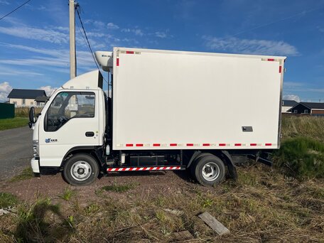 2025 Isuzu Elf (N-series), белый, 5200000 рублей, вид 3