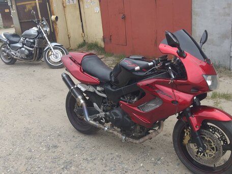 1998 Honda VTR 1000, красный, 260000 рублей, вид 2