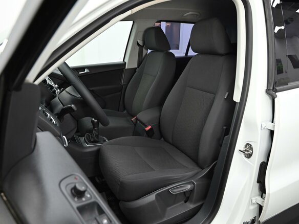 2015 Volkswagen Tiguan I Рестайлинг, белый, 1149000 рублей - вид 11