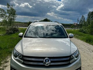 2012 Volkswagen Tiguan I Рестайлинг, серебристый, 1400000 рублей, вид 4