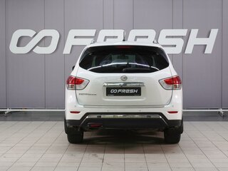2016 Nissan Pathfinder IV, белый, 1699000 рублей, вид 4