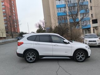2016 BMW X1 18d xDrive II (F48), белый, 1490000 рублей, вид 1