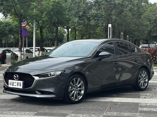 2022 Mazda 3 Axela IV (BP), серый, 1580000 рублей, вид 1
