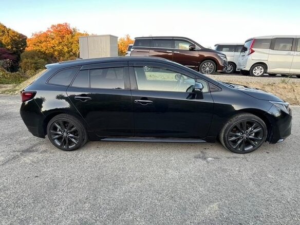 2022 Toyota Corolla XII (E210), чёрный, 1316000 рублей - вид 7