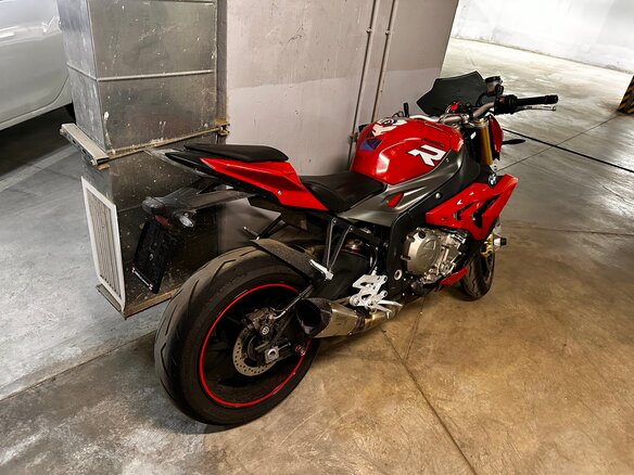 2015 BMW S 1000 R, красный, 875000 рублей