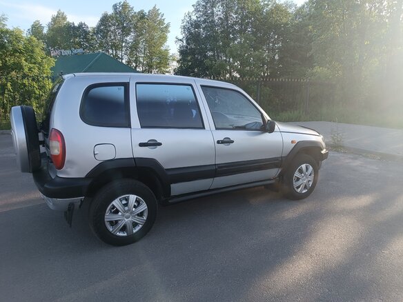 2003 Chevrolet Niva I, серебристый, 315000 рублей - вид 5