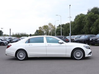 2018 Mercedes-Benz Maybach S-Класс 560 I (X222) Рестайлинг, белый, 4734000 рублей, вид 4