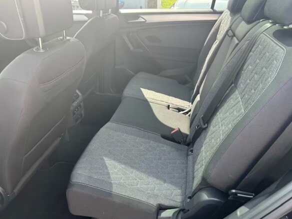 2023 Volkswagen Tiguan Allspace II Рестайлинг, чёрный - вид 8