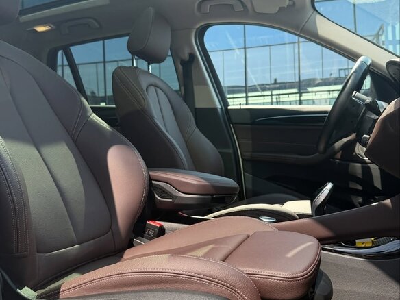 2022 BMW X1 Long 20Li sDrive II (F48) Рестайлинг, белый, 2555000 рублей - вид 10