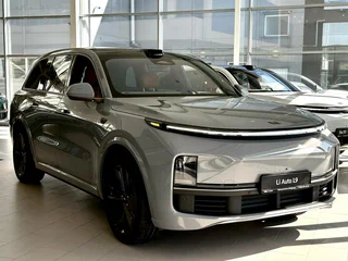 2025 Li Auto (Lixiang) L9 52.3 kWh I Рестайлинг, серый, 11990000 рублей, вид 1