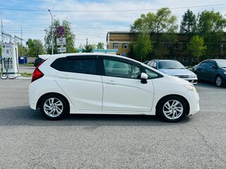 2017 Honda Fit III Рестайлинг, белый, 1179000 рублей, вид 5