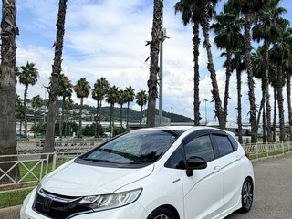 2018 Honda Fit III Рестайлинг, белый, 1500000 рублей, вид 2