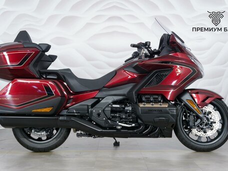 2025 Honda GL 1800 Gold Wing, красный, 3599000 рублей, вид 1