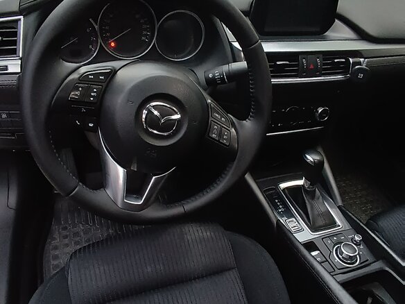 2016 Mazda 6 III (GJ) Рестайлинг, белый, 1605000 рублей - вид 4