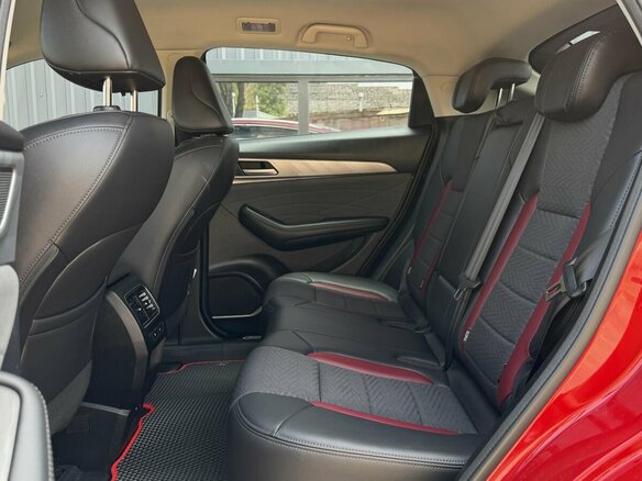 2022 Haval F7x I Рестайлинг, красный, 2850000 рублей - вид 10