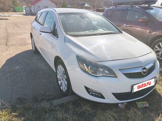 2011 Opel Astra J, белый, 799000 рублей, вид 1