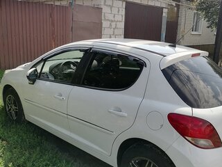 2010 Peugeot 207 I Рестайлинг, белый, 500000 рублей, вид 4