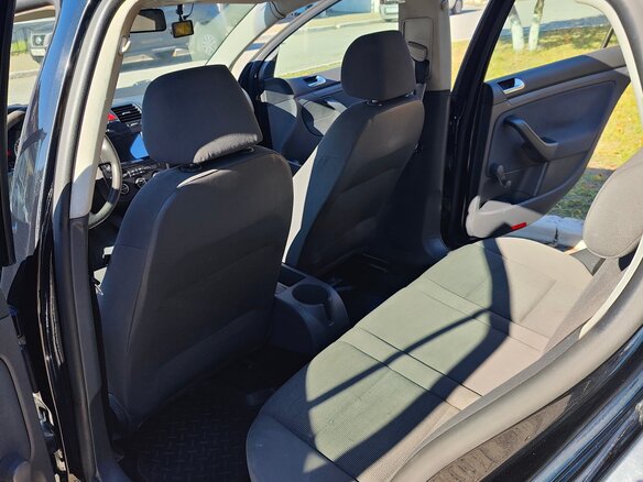 2007 Volkswagen Golf V, чёрный, 439000 рублей - вид 22