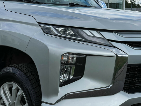 2022 Mitsubishi L200 V Рестайлинг, серый - вид 15