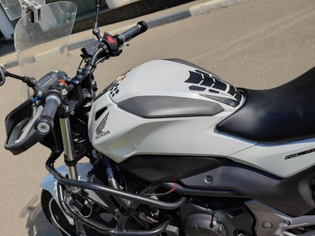 2014 Honda NC 750S, белый, 480000 рублей, вид 4