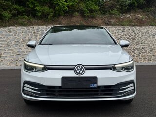 2021 Volkswagen Golf VIII, белый, 1695000 рублей, вид 2