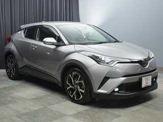 2019 Toyota C-HR I, серый, 1997000 рублей, вид 3
