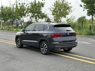 2022 Volkswagen Tharu I, чёрный, 1499001 рублей, вид 3