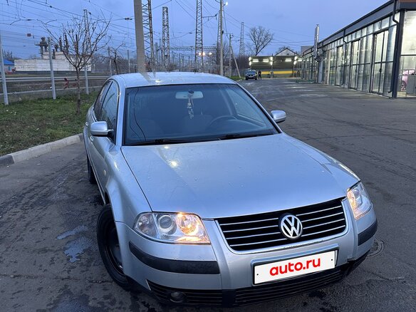 2001 Volkswagen Passat B5 Рестайлинг, серебристый, 350000 рублей - вид 1