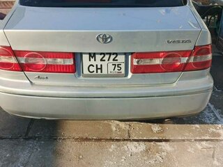 1993 Toyota Vista III (V30), серебристый, 480000 рублей, вид 2