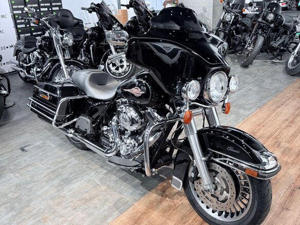 2010 Harley-Davidson Street Glide, чёрный, 1099000 рублей - вид 12