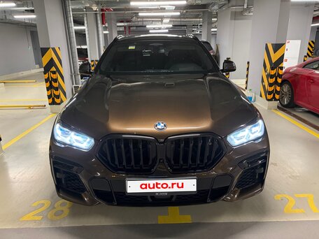 2022 BMW X6 M50i III (G06), коричневый, 10959595 рублей, вид 4