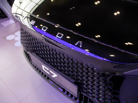 2026 Omoda C7, чёрный - вид 36