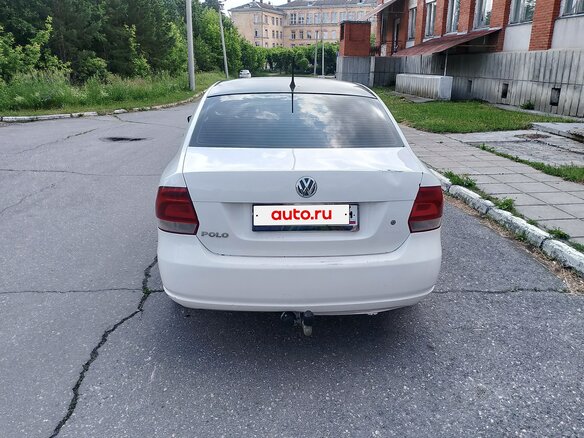 2011 Volkswagen Polo V, белый, 410000 рублей - вид 3