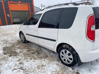 2010 Skoda Roomster I Рестайлинг, белый, 470000 рублей, вид 5