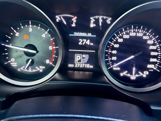 2013 Toyota Land Cruiser 200 Series Рестайлинг 1, серебристый, 4000000 рублей, вид 4