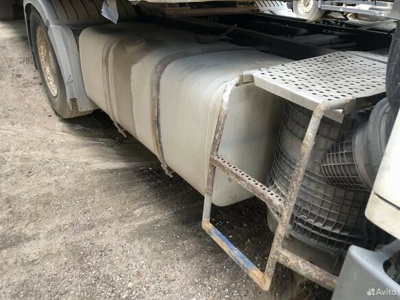 1998 Mercedes-Benz Actros, белый, 1000000 рублей - вид 7