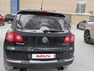 2010 Volkswagen Tiguan I, чёрный, 1400000 рублей, вид 3