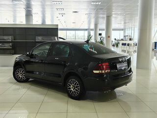 2018 Volkswagen Polo V Рестайлинг, чёрный, 780000 рублей, вид 2