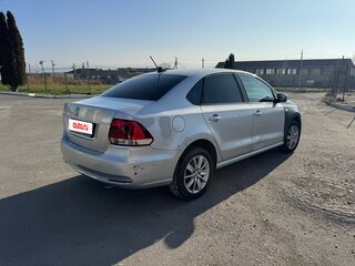 2017 Volkswagen Polo V Рестайлинг, серебристый, 550000 рублей, вид 4