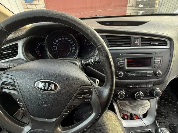 2015 Kia Ceed II Рестайлинг, серебристый - вид 9