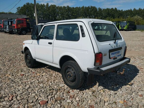 2023 Lada (ВАЗ) Niva Legend I, белый - вид 3