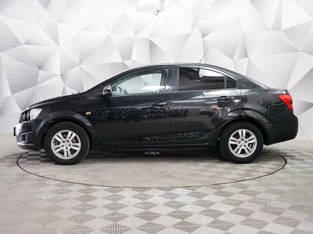 2013 Chevrolet Aveo II, чёрный, 525000 рублей, вид 2