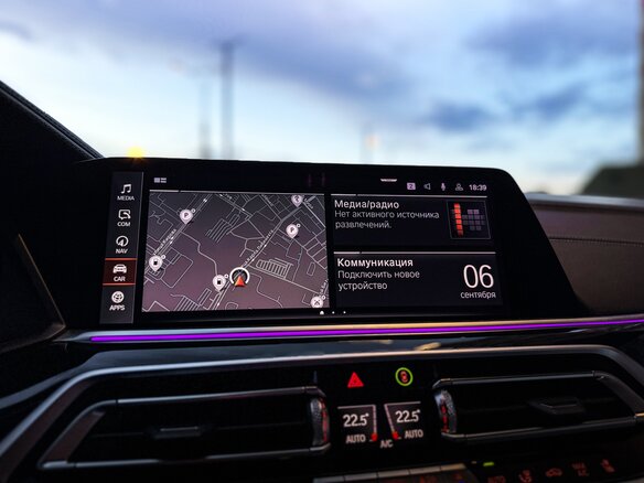 2019 BMW X5 M50d IV (G05/G18), чёрный, 5500000 рублей - вид 29