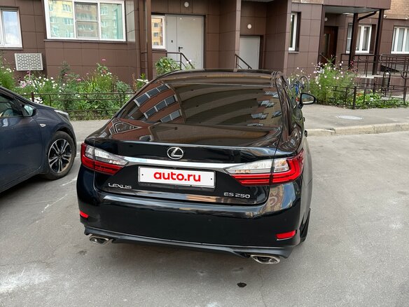 2015 Lexus ES 250 VI Рестайлинг, чёрный, 2500000 рублей - вид 3