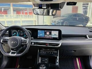 2021 Kia K5 III, чёрный, 2750000 рублей, вид 5