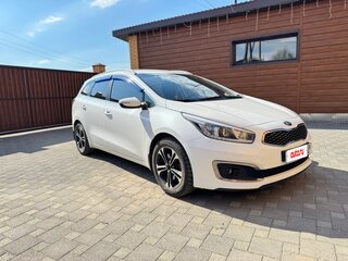 2018 Kia Ceed II Рестайлинг, белый, 1670000 рублей, вид 1