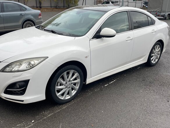 2011 Mazda 6 II (GH) Рестайлинг, белый, 850000 рублей - вид 5