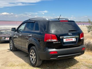 2011 Kia Sorento II, чёрный, 1690000 рублей, вид 4